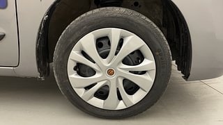 Used 2018 Maruti Suzuki Wagon R 1.0 [2015-2019] VXI AMT Petrol Automatic tyres RIGHT FRONT TYRE RIM VIEW
