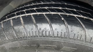 Used 2014 Hyundai Grand i10 [2013-2017] Asta 1.2 Kappa VTVT Petrol Manual tyres LEFT FRONT TYRE TREAD VIEW