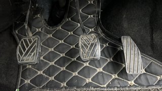 Used 2018 Maruti Suzuki Wagon R 1.0 [2013-2019] LXi CNG Petrol+cng Manual interior PEDALS VIEW