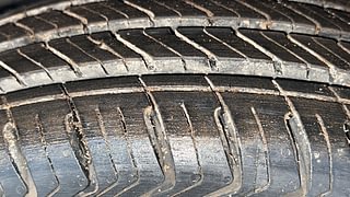 Used 2018 Datsun GO [2014-2019] T Petrol Manual tyres RIGHT FRONT TYRE TREAD VIEW
