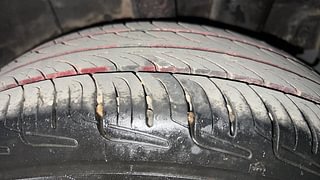 Used 2015 Hyundai Grand i10 [2013-2017] Asta 1.2 Kappa VTVT Petrol Manual tyres LEFT REAR TYRE TREAD VIEW