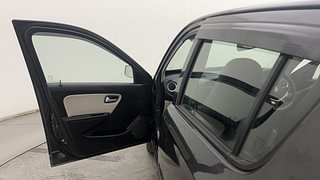Used 2019 Maruti Suzuki Alto 800 [2019-2022] LXI Petrol Manual interior LEFT FRONT DOOR OPEN VIEW