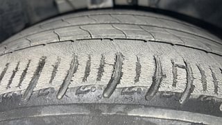 Used 2021 Tata Altroz XZ Turbo 1.2 Petrol Manual tyres RIGHT FRONT TYRE TREAD VIEW