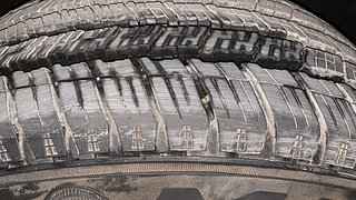 Used 2023 Mahindra Scorpio N Z8 L 4WD Diesel AT 7 STR Diesel Automatic tyres RIGHT REAR TYRE TREAD VIEW