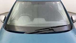 Used 2020 renault Kwid 1.0 RXT Opt Petrol Manual exterior FRONT WINDSHIELD VIEW