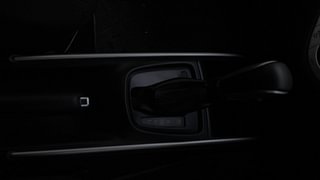 Used 2017 Maruti Suzuki Baleno [2015-2019] Delta AT Petrol Petrol Automatic interior GEAR  KNOB VIEW