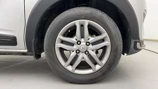 Used 2019 Renault Triber RXZ Petrol Manual tyres RIGHT FRONT TYRE RIM VIEW