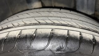 Used 2020 Renault Triber RXZ AMT Petrol Automatic tyres RIGHT REAR TYRE TREAD VIEW
