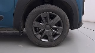 Used 2021 Renault Kwid CLIMBER 1.0 AMT Opt Petrol Automatic tyres RIGHT FRONT TYRE RIM VIEW