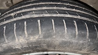 Used 2017 Hyundai i20 Active [2015-2020] 1.2 S Petrol Manual tyres RIGHT REAR TYRE TREAD VIEW