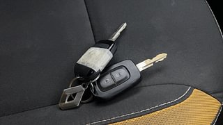 Used 2022 Renault Kwid Climber 1.0l SCE Petrol MT Petrol Manual extra CAR KEY VIEW