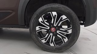 Used 2022 Renault Kiger RXZ Turbo CVT Petrol Automatic tyres LEFT REAR TYRE RIM VIEW