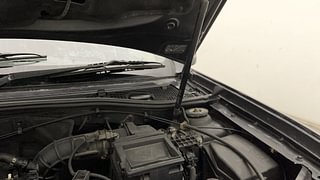 Used 2016 Renault Duster [2015-2016] 85 PS RXL EXPLORE Diesel Manual engine ENGINE LEFT SIDE HINGE & APRON VIEW