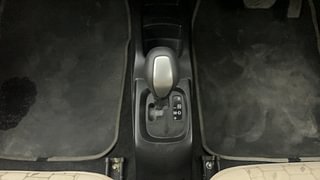 Used 2018 Maruti Suzuki Wagon R 1.0 [2015-2019] VXI AMT Petrol Automatic interior GEAR  KNOB VIEW