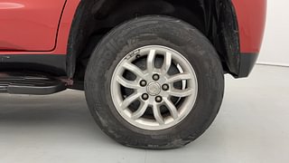 Used 2017 Mahindra TUV300 [2015-2020] T8 mHAWK100 Dual Tone Diesel Manual tyres LEFT REAR TYRE RIM VIEW