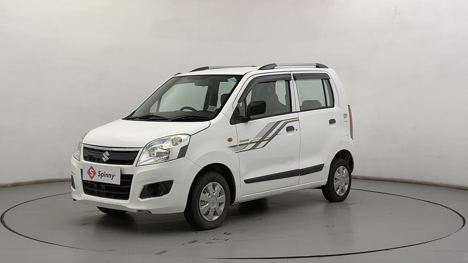 LEFT FRONT CORNER VIEW