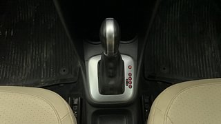 Used 2022 volkswagen Vento Highline Plus 1.0L TSI Petrol AT Petrol Automatic interior GEAR  KNOB VIEW