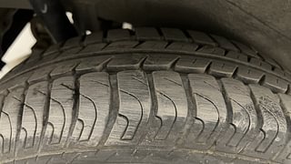 Used 2018 Maruti Suzuki Wagon R 1.0 [2015-2019] VXI AMT Petrol Automatic tyres RIGHT REAR TYRE TREAD VIEW