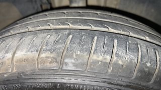Used 2020 Renault Triber RXZ AMT Petrol Automatic tyres RIGHT FRONT TYRE TREAD VIEW