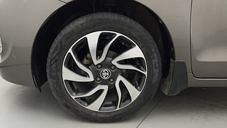 Used 2021 Toyota Glanza [2019-2022] V CVT Petrol Automatic tyres LEFT FRONT TYRE RIM VIEW