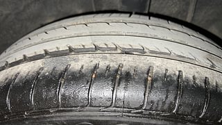 Used 2020 Renault Triber RXZ AMT Petrol Automatic tyres LEFT REAR TYRE TREAD VIEW
