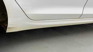 Used 2019 Hyundai Verna [2017-2020] 1.6 VTVT SX Petrol Manual dents MINOR SCRATCH