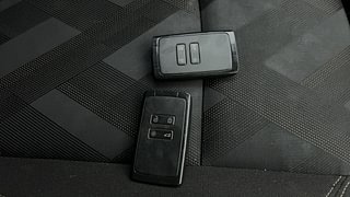 Used 2022 Renault Kiger RXT (O) AMT Petrol Automatic extra CAR KEY VIEW