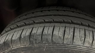 Used 2020 Volkswagen Polo [2018-2022] Comfortline 1.0L (P) Petrol Manual tyres RIGHT REAR TYRE TREAD VIEW