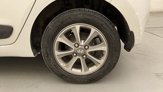 Used 2016 Hyundai Grand i10 Asta 1.2 Kappa VTVT (O) Petrol Manual tyres LEFT REAR TYRE RIM VIEW