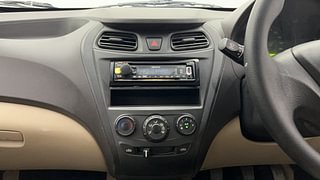 Used 2017 Hyundai Eon [2011-2018] D-Lite+ Petrol Manual interior MUSIC SYSTEM & AC CONTROL VIEW