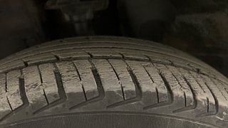 Used 2017 Renault Kwid [2017-2019] RXT 1.0 SCE Special Petrol Manual tyres LEFT FRONT TYRE TREAD VIEW
