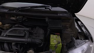 Used 2019 Renault Kwid [2015-2019] 1.0 RXT AMT Opt Petrol Automatic engine ENGINE LEFT SIDE HINGE & APRON VIEW