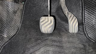 Used 2019 Renault Kwid [2015-2019] 1.0 RXT AMT Petrol Automatic interior PEDALS VIEW