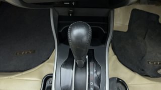 Used 2018 Honda City [2017-2020] ZX CVT Petrol Automatic interior GEAR  KNOB VIEW
