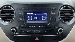 Used 2016 Hyundai Grand i10 [2013-2017] Asta (O) AT 1.2 kappa VTVT Petrol Automatic top_features Integrated (in-dash) music system
