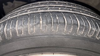 Used 2015 Honda City [2014-2017] VX CVT Petrol Automatic tyres LEFT FRONT TYRE TREAD VIEW