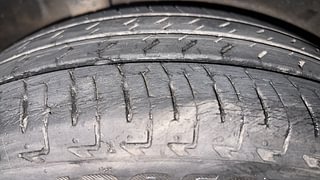 Used 2017 Maruti Suzuki Ignis [2017-2020] Zeta AMT Petrol Petrol Automatic tyres RIGHT REAR TYRE TREAD VIEW
