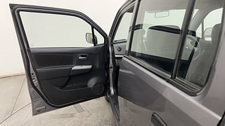 Used 2012 Maruti Suzuki Wagon R 1.0 [2010-2013] LXi CNG Petrol+cng Manual interior LEFT FRONT DOOR OPEN VIEW