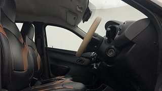 Used 2019 Renault Kwid [2015-2019] 1.0 RXT AMT Petrol Automatic interior RIGHT SIDE FRONT DOOR CABIN VIEW
