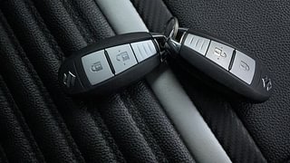 Used 2018 Maruti Suzuki Baleno [2015-2019] Zeta Petrol Petrol Manual extra CAR KEY VIEW