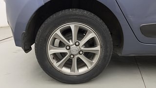 Used 2016 Hyundai Grand i10 [2013-2017] Asta (O) AT 1.2 kappa VTVT Petrol Automatic tyres RIGHT REAR TYRE RIM VIEW