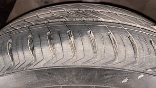 Used 2017 Hyundai Fluidic Verna 4S [2015-2018] 1.6 VTVT SX Petrol Manual tyres LEFT FRONT TYRE TREAD VIEW