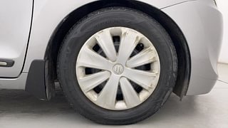 Used 2016 Maruti Suzuki Baleno [2015-2019] Delta AT Petrol Petrol Automatic tyres RIGHT FRONT TYRE RIM VIEW