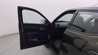 Used 2019 Renault Kwid [2015-2019] 1.0 RXT AMT Opt Petrol Automatic interior LEFT FRONT DOOR OPEN VIEW