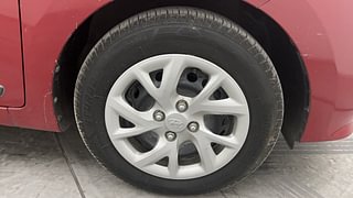 Used 2018 Hyundai Grand i10 [2017-2020] Sportz 1.2 Kappa VTVT Petrol Manual tyres RIGHT FRONT TYRE RIM VIEW