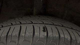 Used 2018 Hyundai Grand i10 [2017-2020] Sportz 1.2 Kappa VTVT Petrol Manual tyres RIGHT REAR TYRE TREAD VIEW
