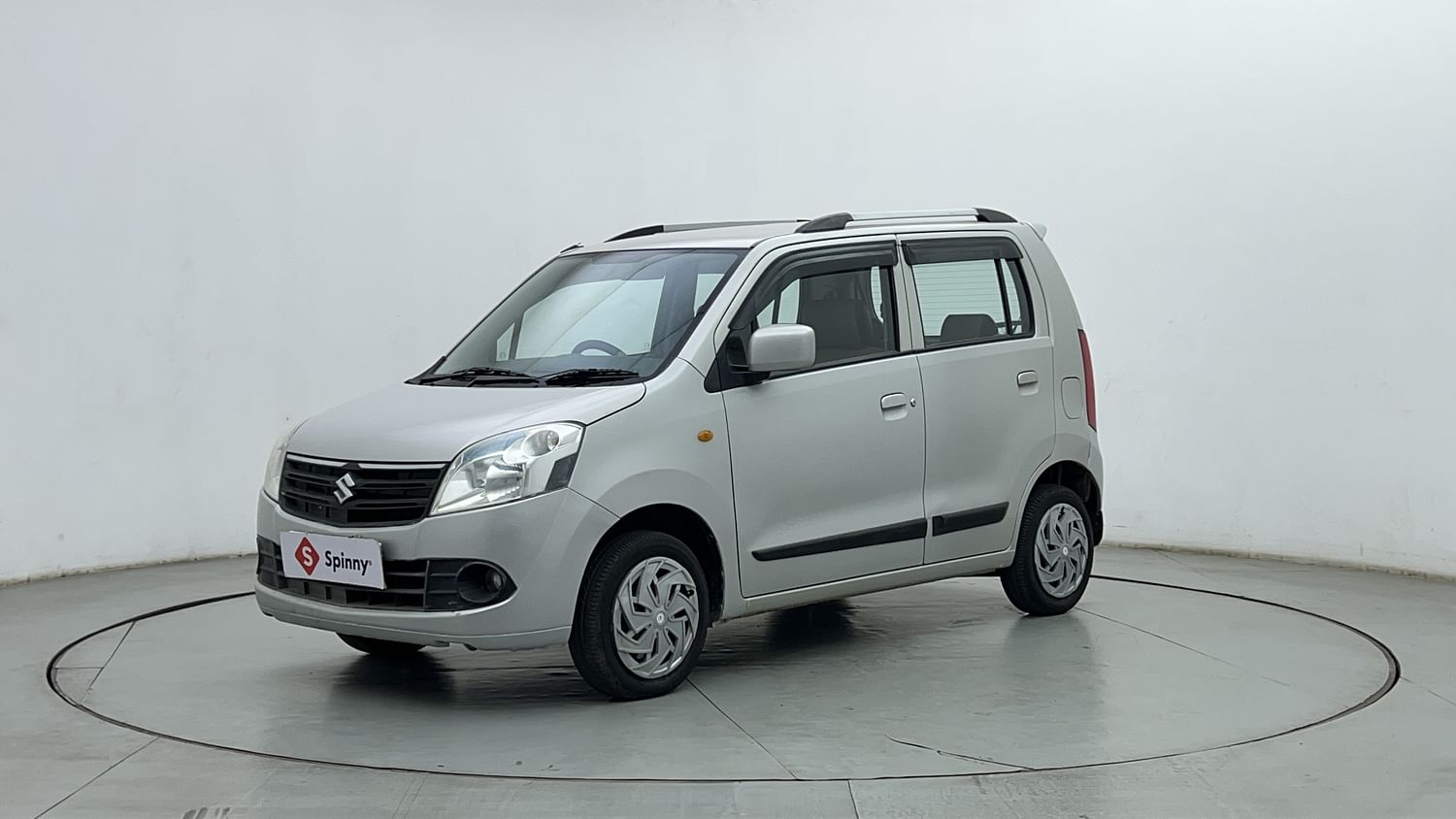 LEFT FRONT CORNER VIEW