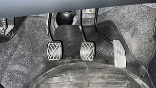 Used 2012 Maruti Suzuki Wagon R 1.0 [2010-2013] LXi CNG Petrol+cng Manual interior PEDALS VIEW