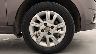 Used 2019 Tata Tiago [2016-2020] Revotron XZA AMT Petrol Automatic tyres RIGHT FRONT TYRE RIM VIEW