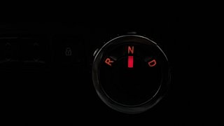Used 2019 Renault Kwid [2015-2019] 1.0 RXT AMT Petrol Automatic interior GEAR  KNOB VIEW